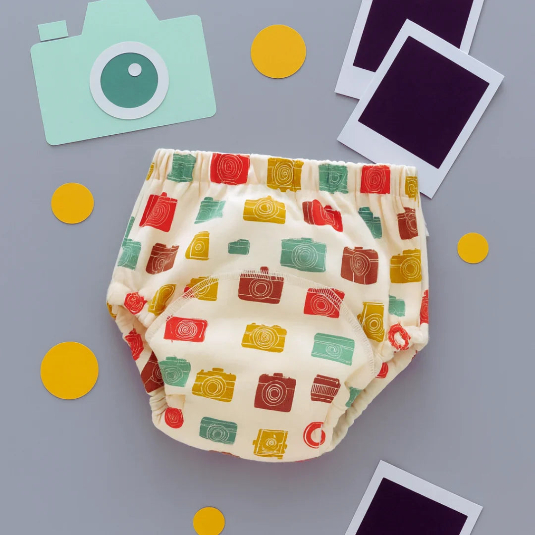 Les culottes d'apprentissage aux motifs colorés